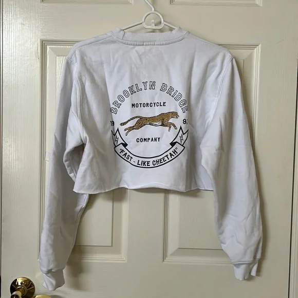 Brandy Melville Tops J Galt Brandy Melville White Brooklyn